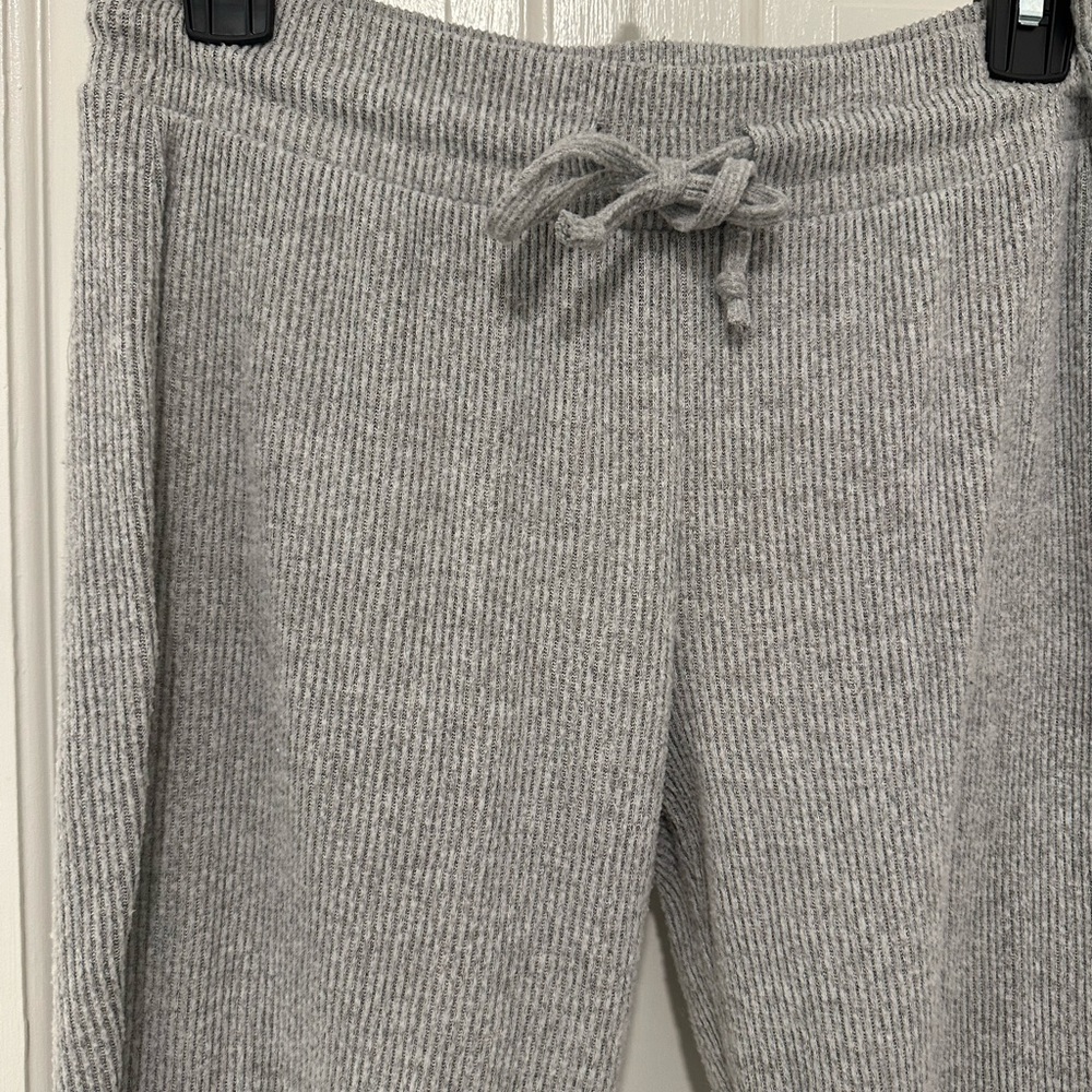 Comfortable Gray Ribbed Lounge Pants - Picture 2 of 6